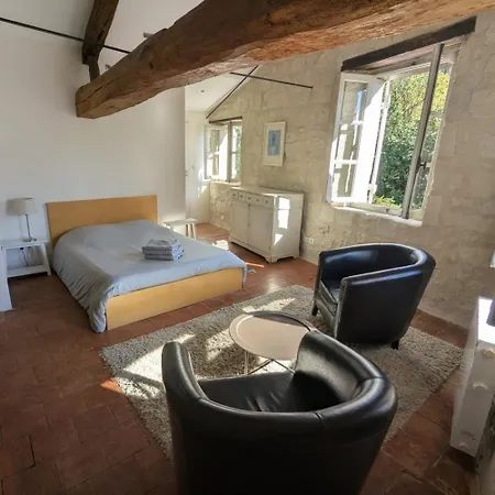 Chateau De Chaintres Dampierre-sur-Loire
